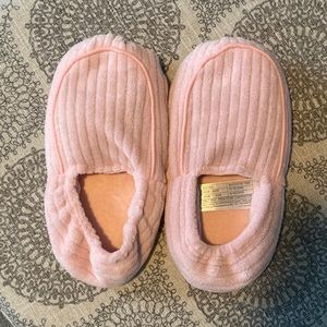 NWOT Warmies Heatable Gripper Slippers
